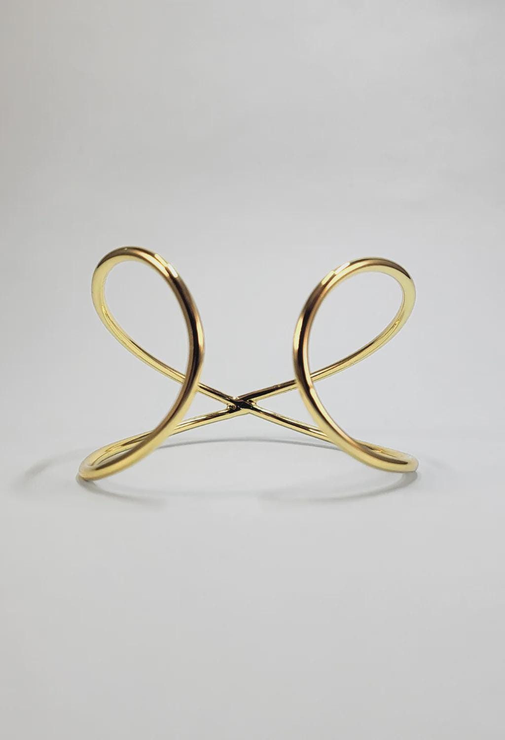 Open Curve Gold Cuff Bracelet