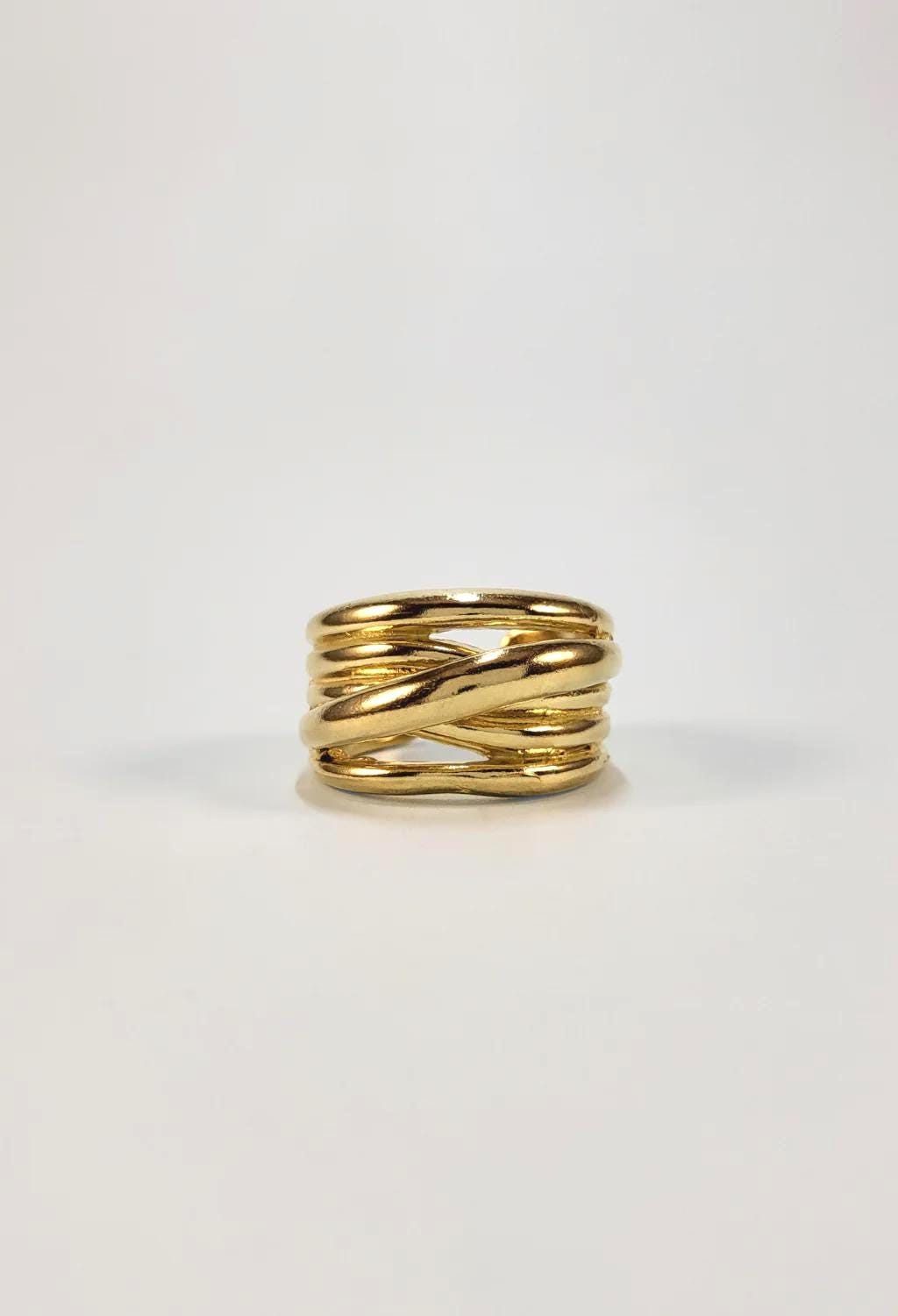 Crossover Multi-Band Ring