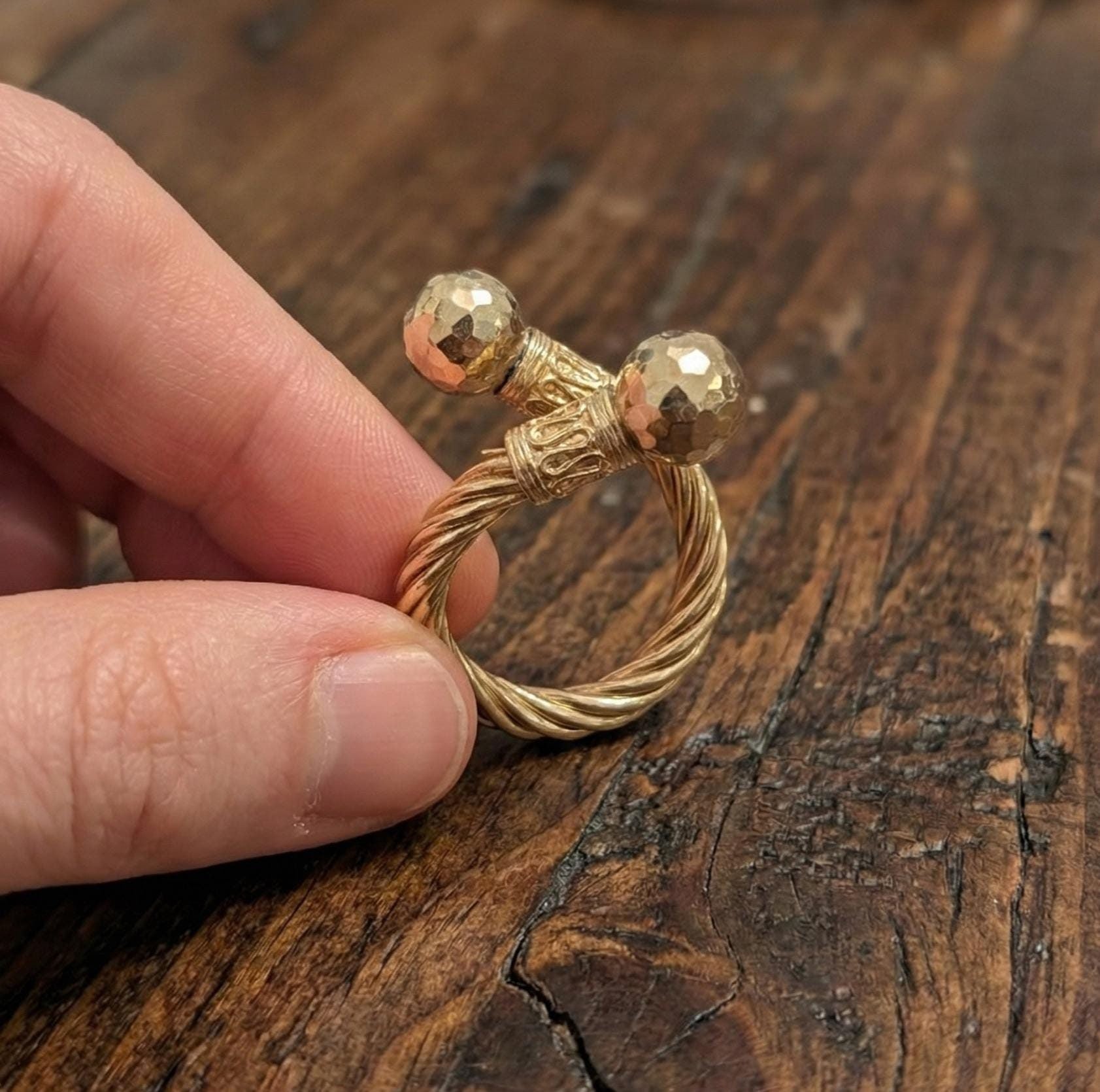 Twisted Cable Torque Ring