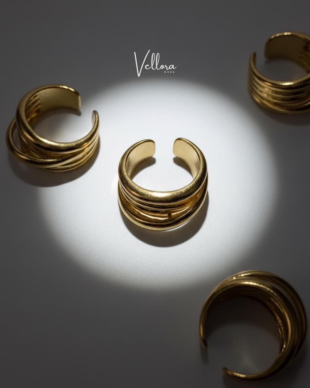 Crossover Multi-Band Ring