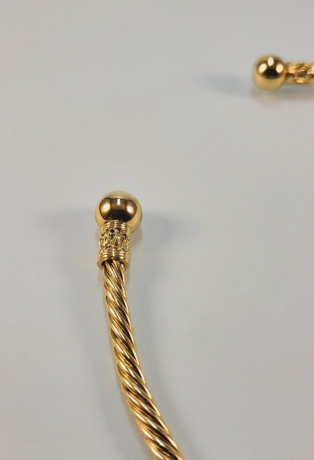 Twisted Cable Torque Necklace