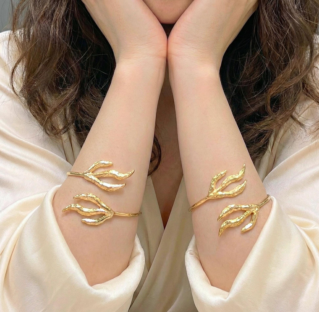 Exotic Leaf Gold Cuff Bracelet