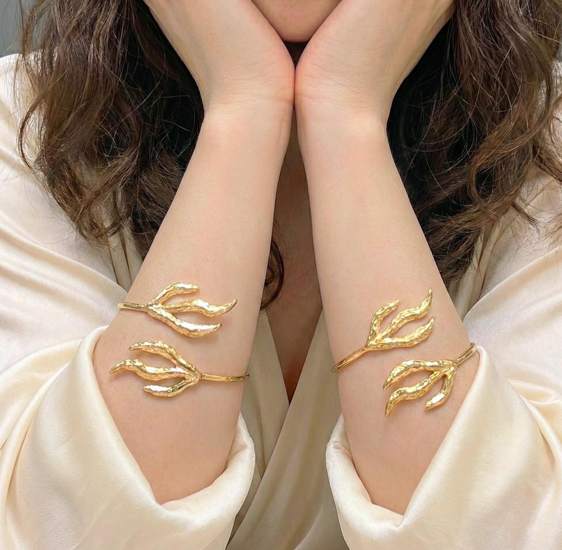 Exotic Leaf Gold Cuff Bracelet