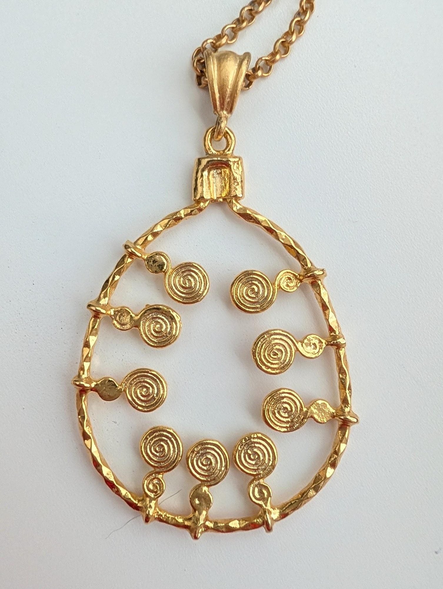 Hammered Gold Spiral Pendant Necklace