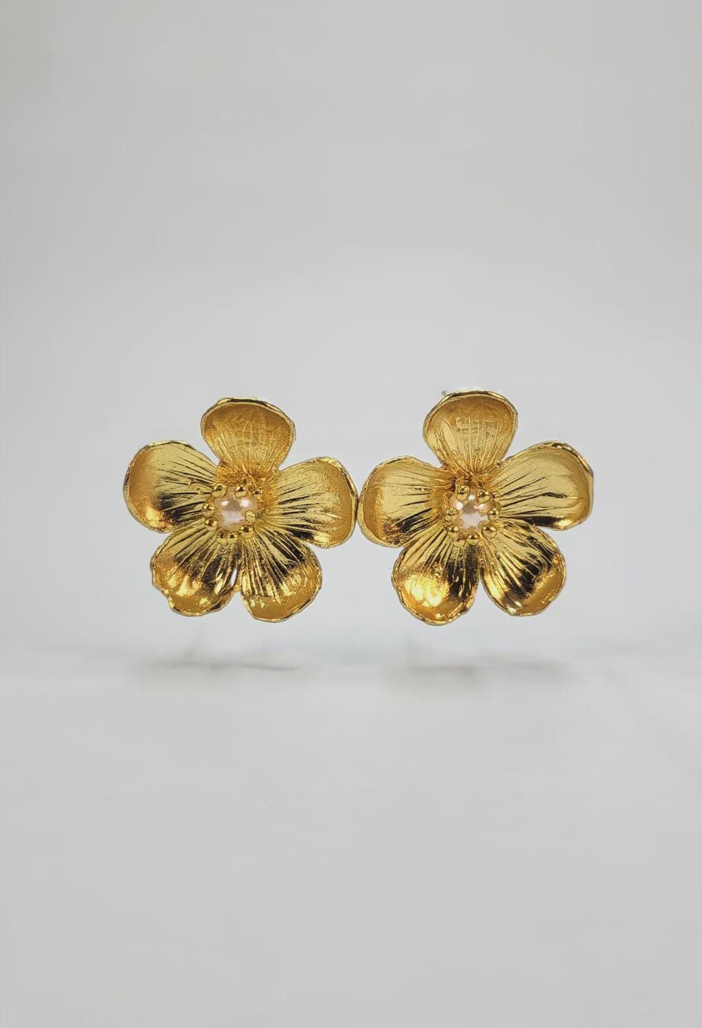 Gold Flower Stud Earrings