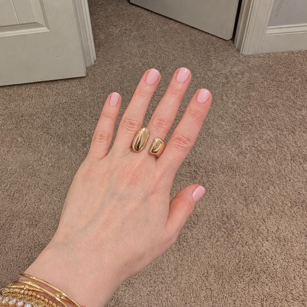 Chunky Asymmetric Geometric Ring