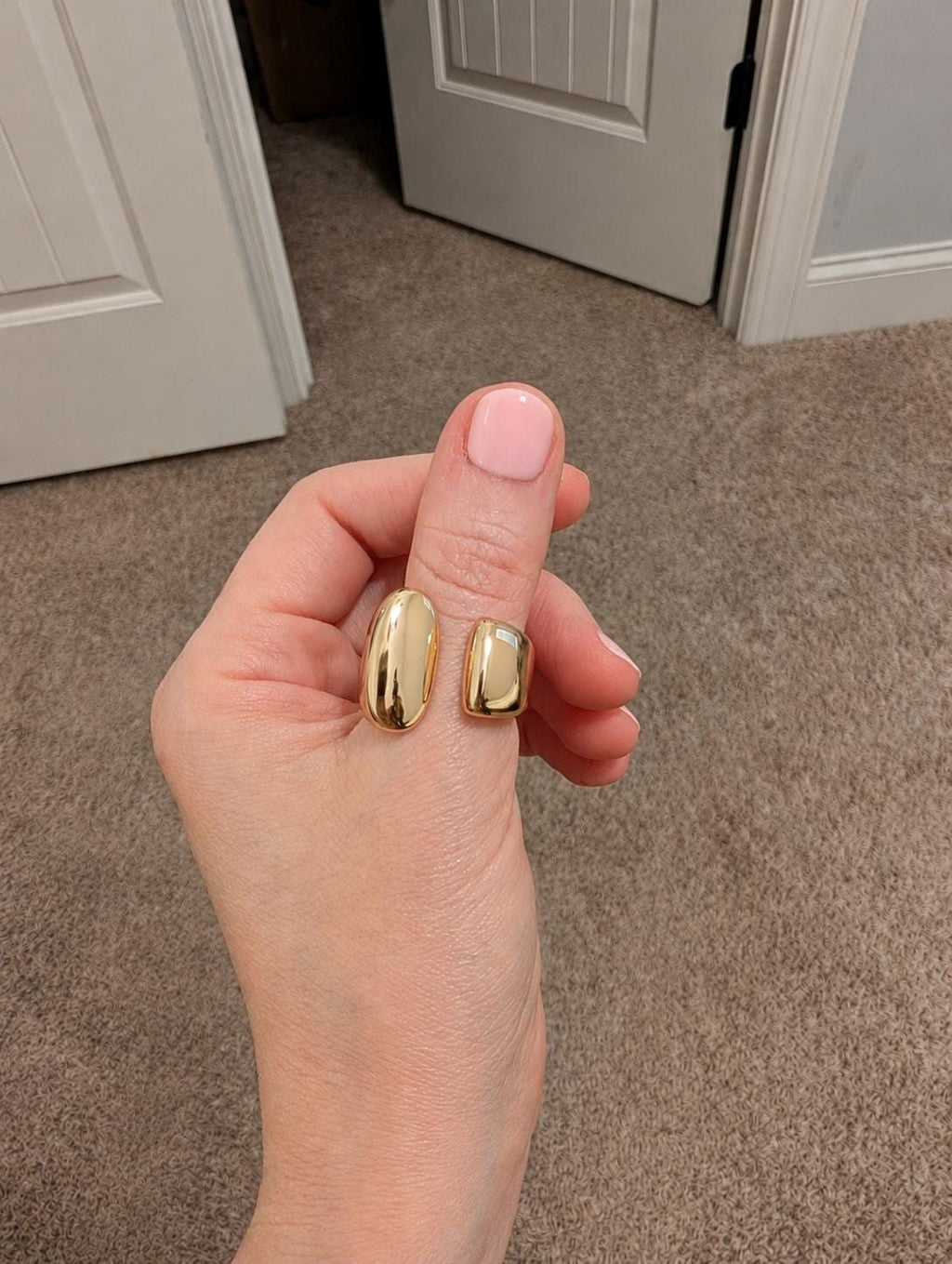 Chunky Asymmetric Geometric Ring