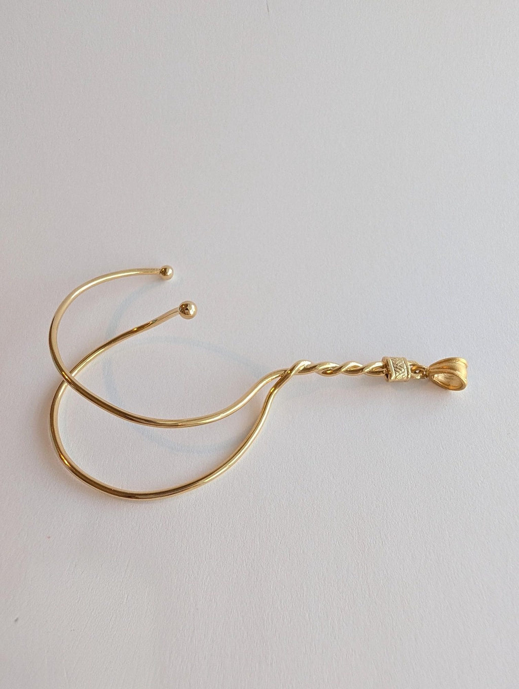 Sculptural Gold Pendant Necklace