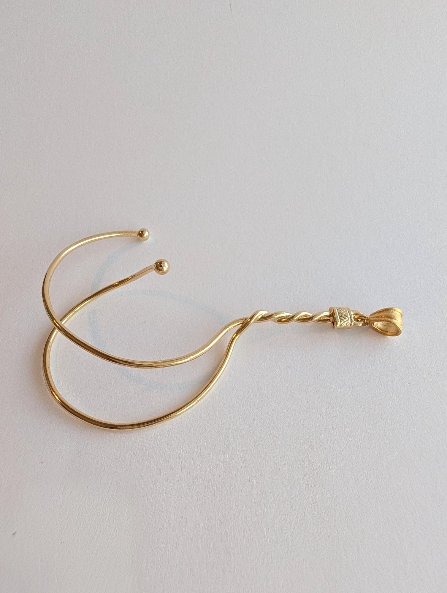 Sculptural Gold Pendant Necklace