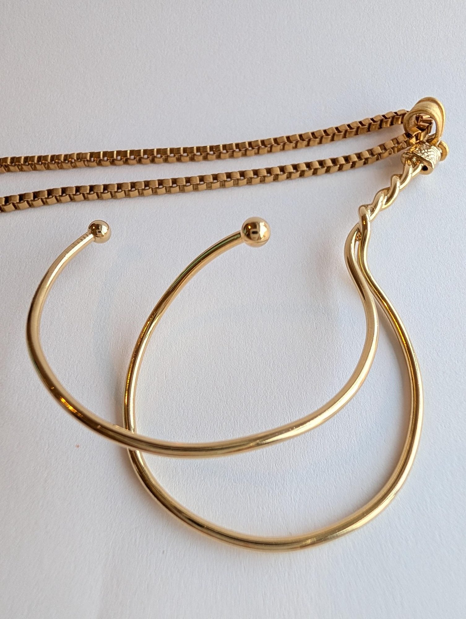 Sculptural Gold Pendant Necklace