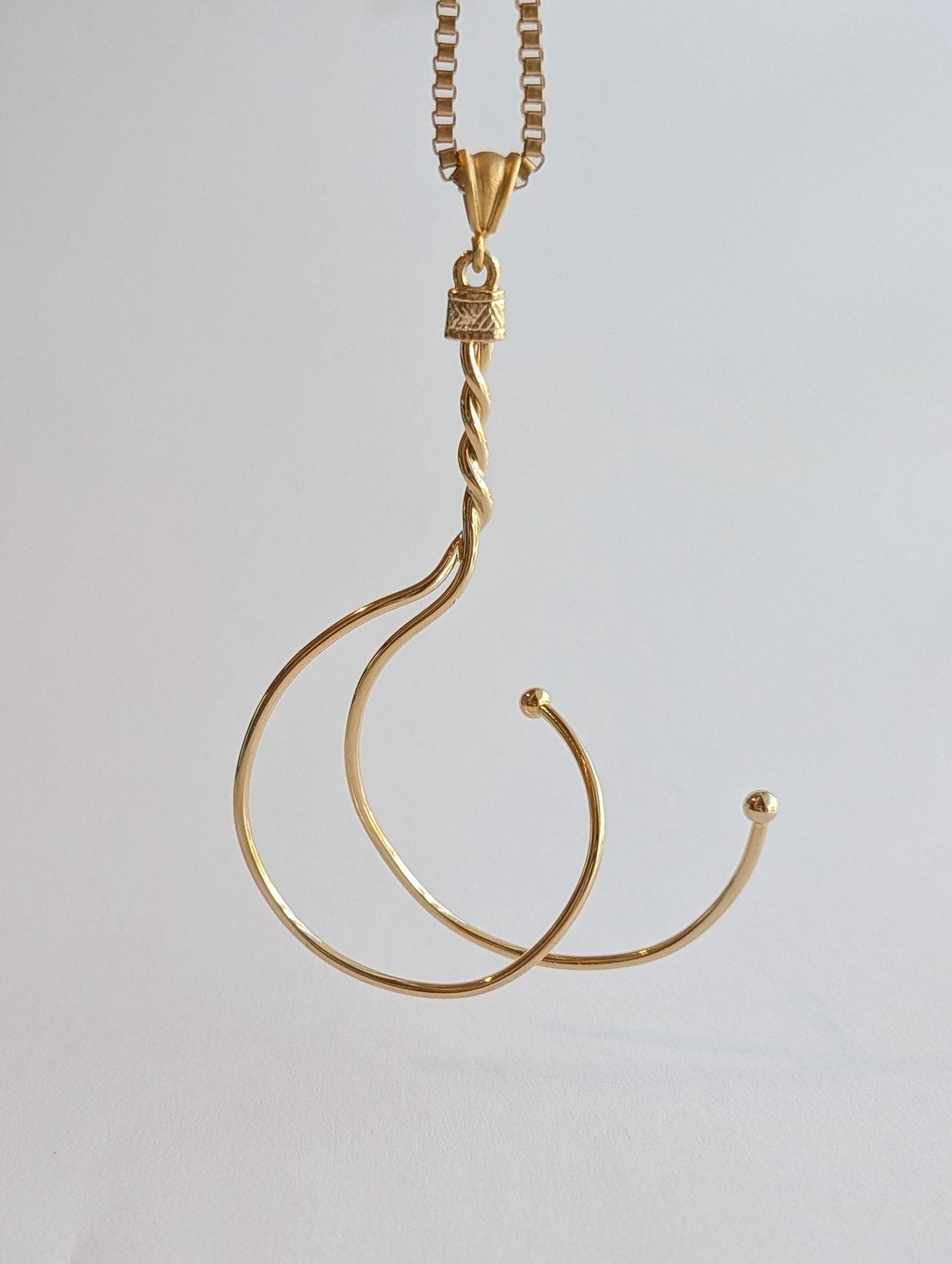 Sculptural Gold Pendant Necklace