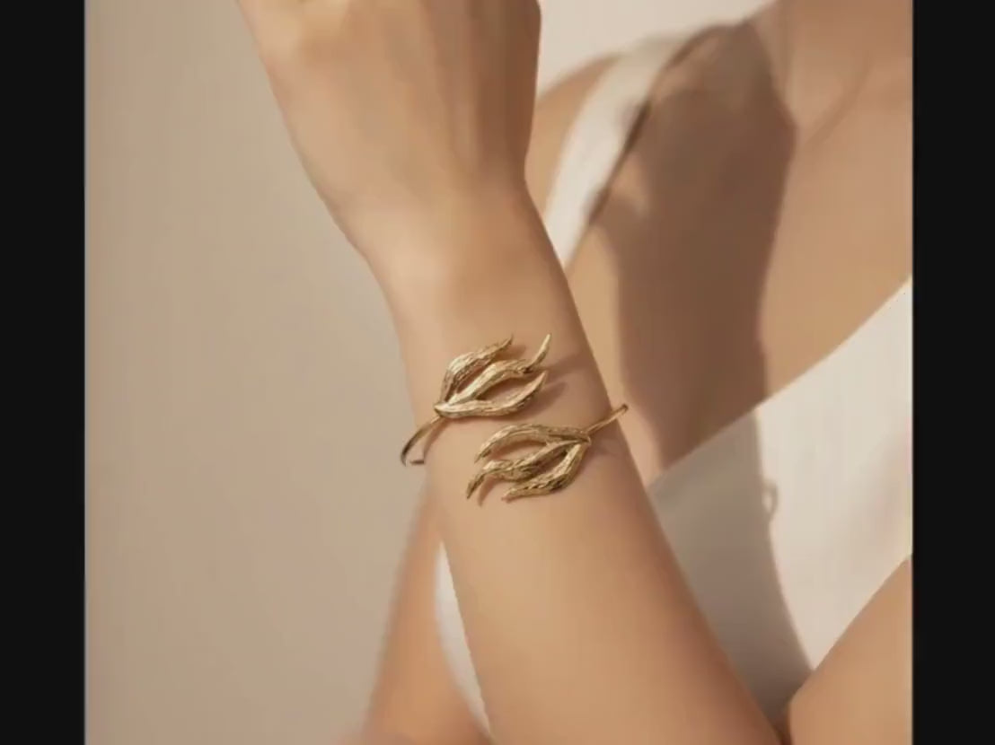 Exotic Leaf Gold Cuff Bracelet