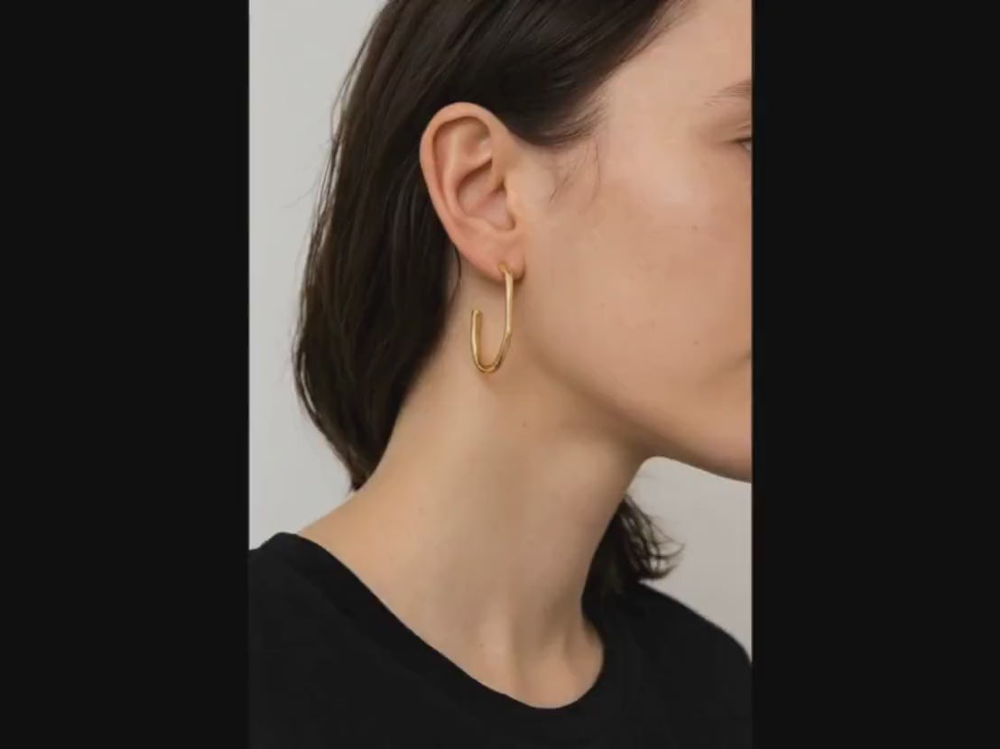 Curved C Gold Earrings