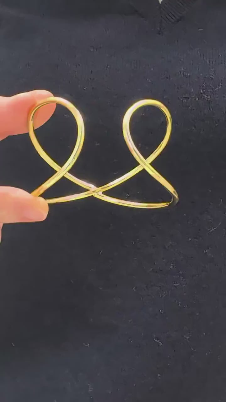 Open Curve Gold Cuff Bracelet
